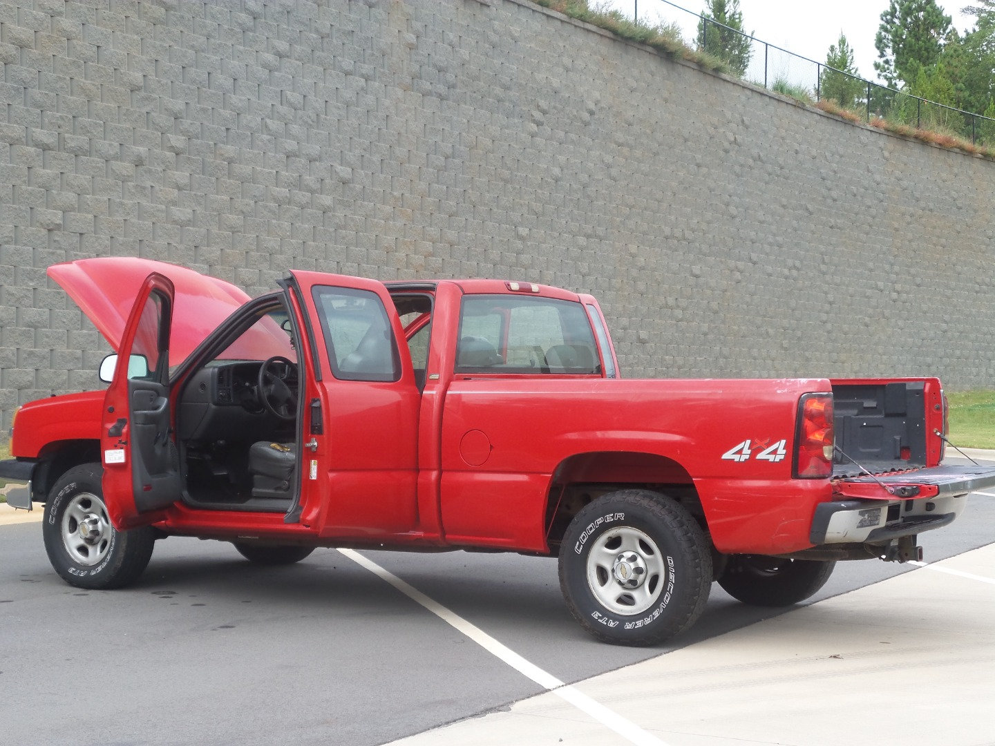 Used 2004 Chevrolet Silverado 1500 W/T AWD/4WD image 20