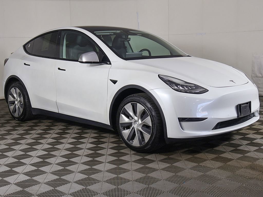 Used 2020 Tesla Model Y Long Range image 52