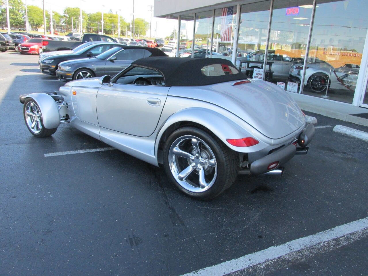 Used 2002 Chrysler Prowler image 4