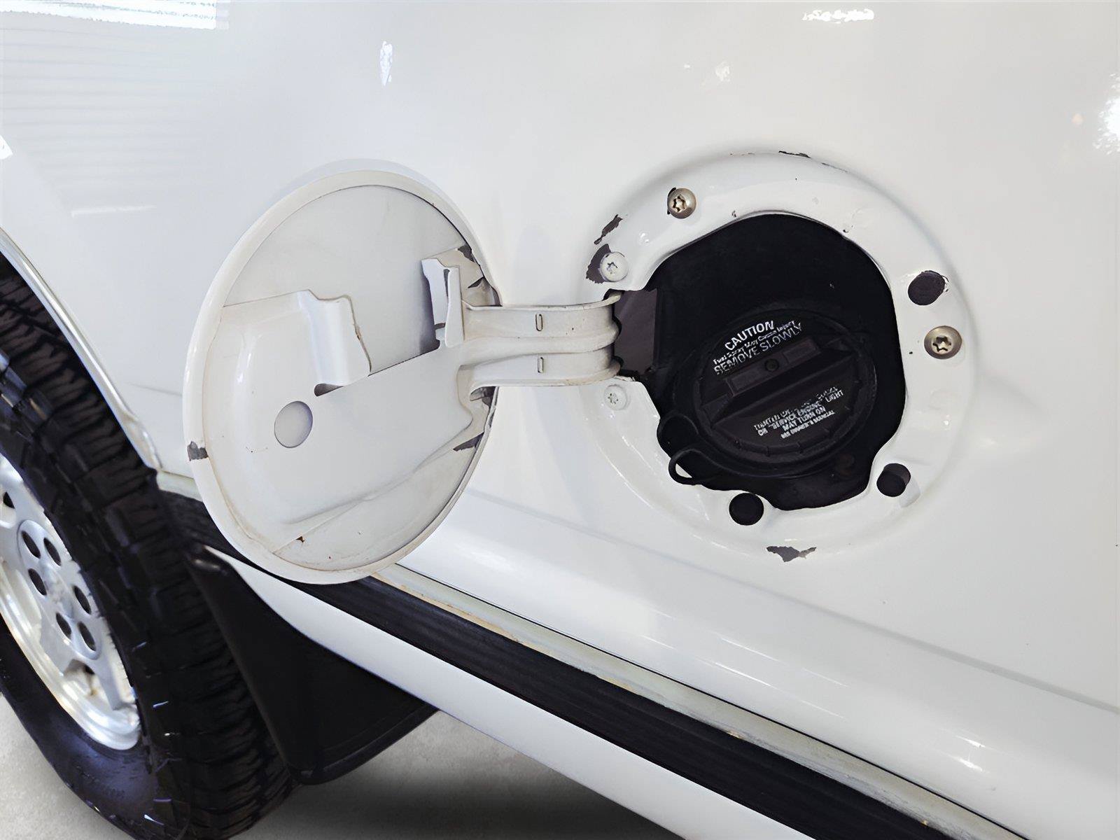 Used 1999 GMC Suburban 4WD w/ Marketing Opt Pkg 2 image 49