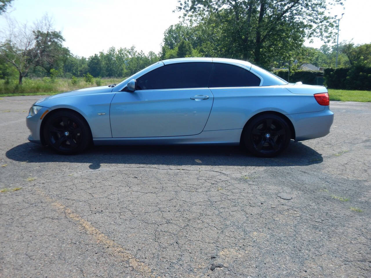 Used 2012 BMW 335i Convertible RWD image 2