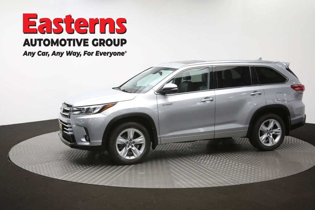 Used 2019 Toyota Highlander Limited w/ Carpet Mat Package (TMS) AWD/4WD image 64