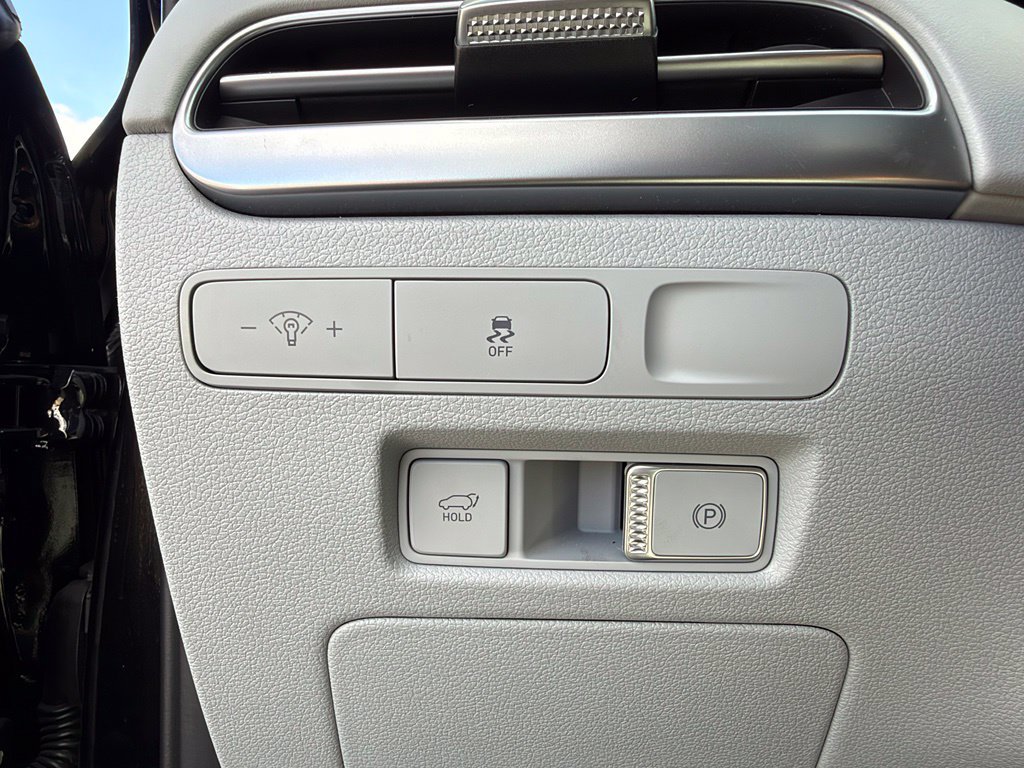 Used 2024 Hyundai Palisade SEL FWD image 22