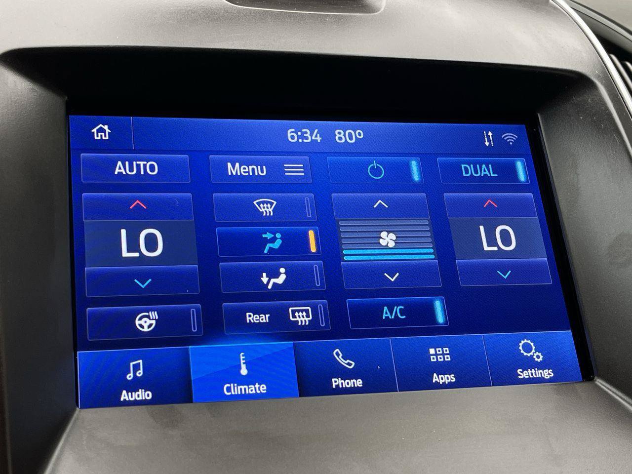 Used 2020 Ford Edge Titanium w/ Cargo Accessory Package AWD/4WD image 19