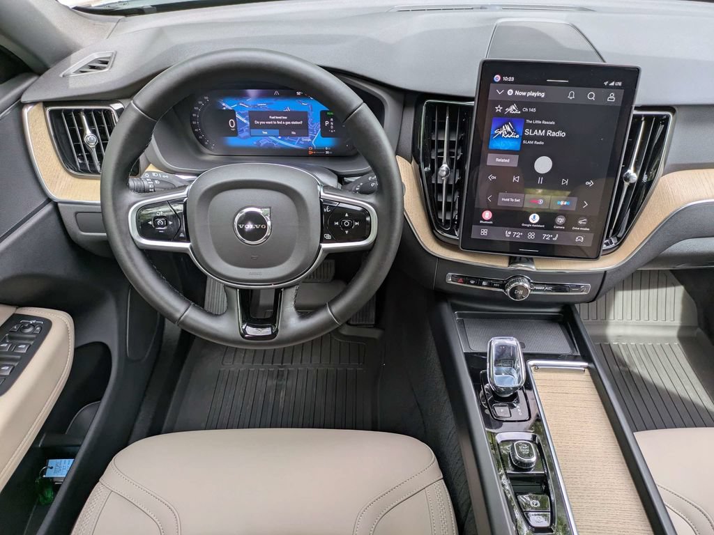 New 2026 Volvo XC60 T8 Plus w/ Protection Package Premier AWD/4WD image 16