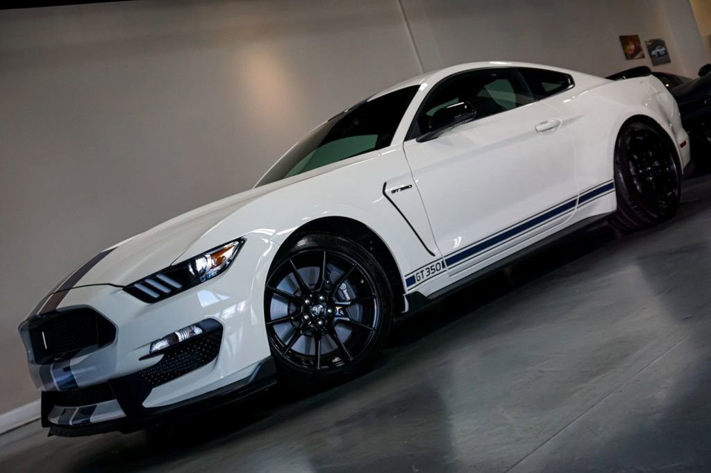 Used 2020 Ford Mustang Shelby GT350 w/ Technology Package image 89