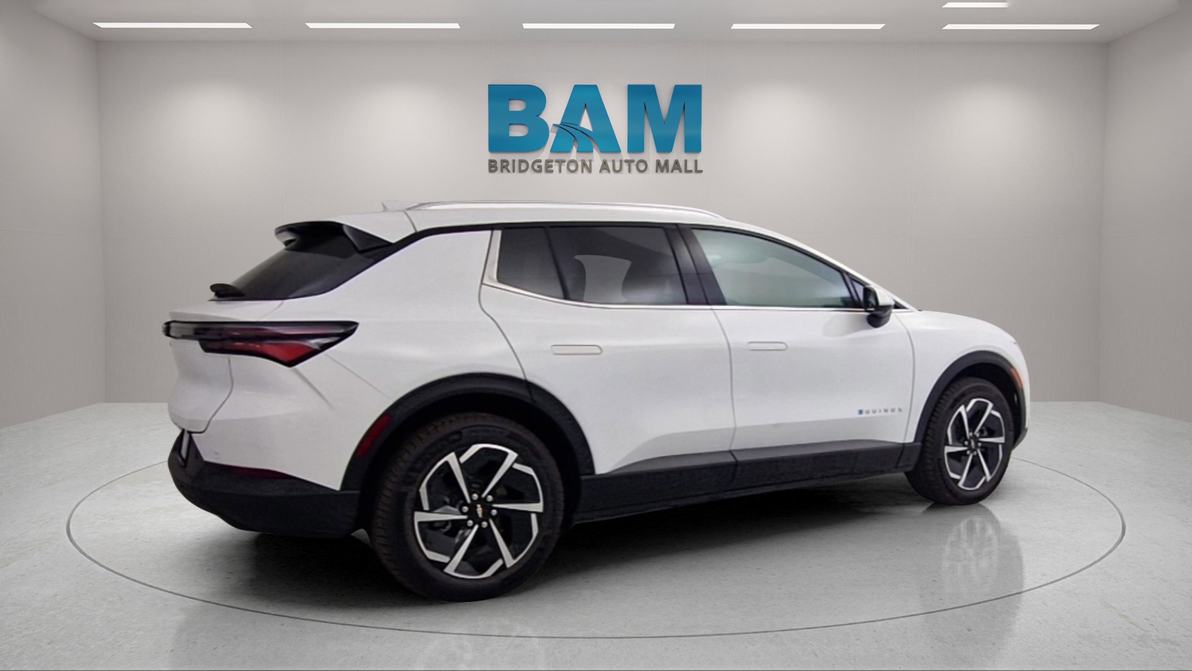 New 2026 Chevrolet Equinox EV LT image 7