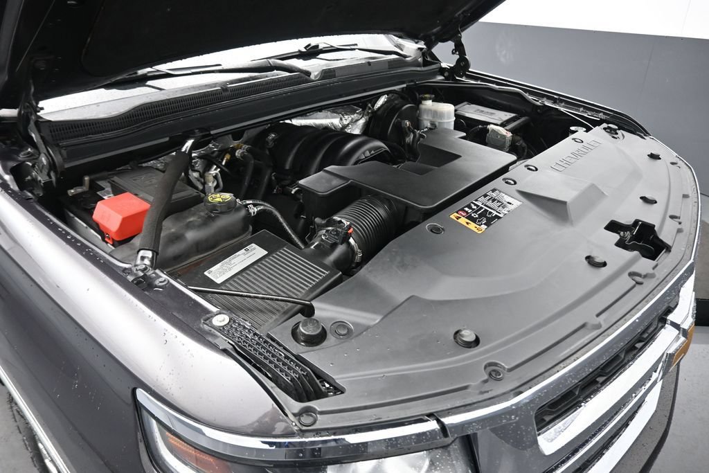 Used 2018 Chevrolet Suburban LT AWD/4WD image 62