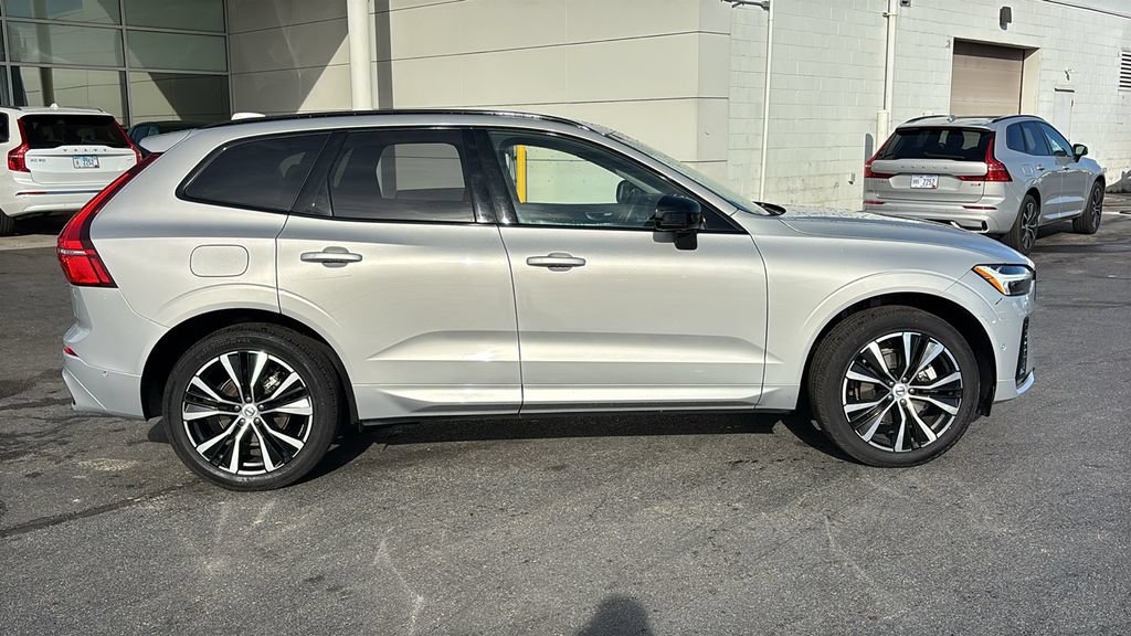 Certified 2025 Volvo XC60 B5 Plus AWD/4WD image 27