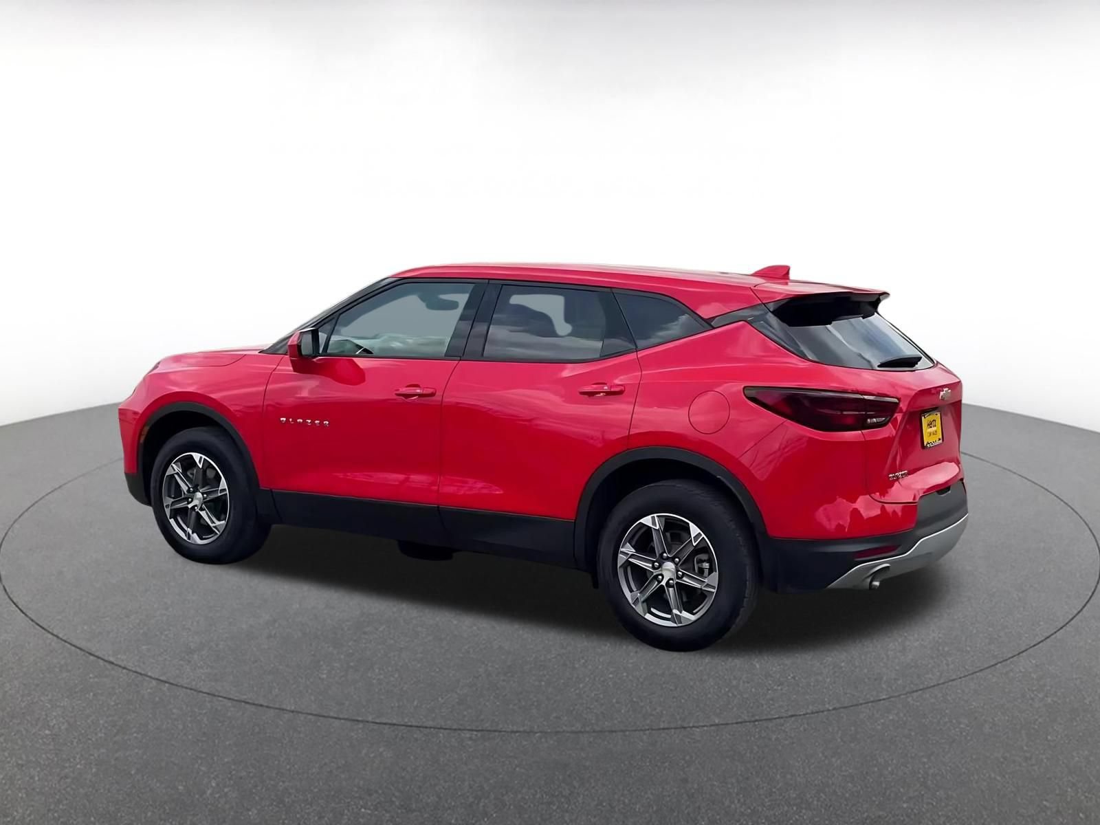 Used 2026 Chevrolet Blazer LT FWD image 8