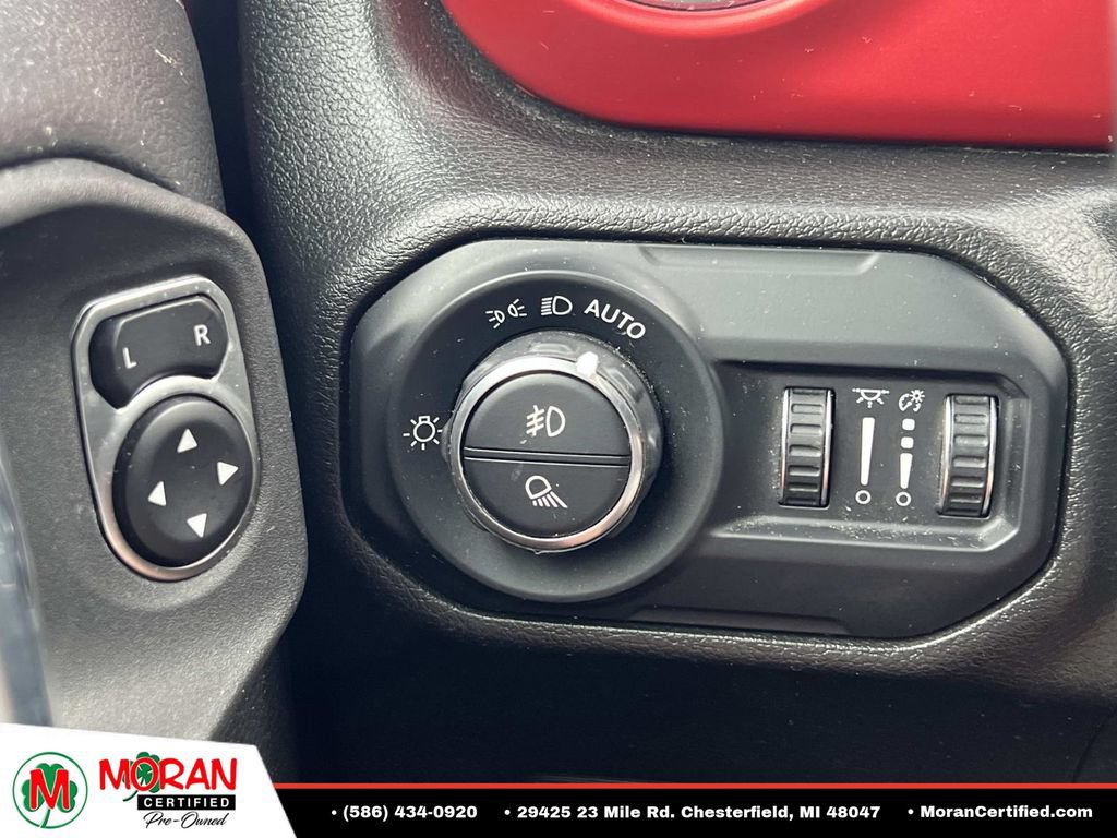 Used 2022 Jeep Gladiator Rubicon w/ LED Lighting Group AWD/4WD image 26