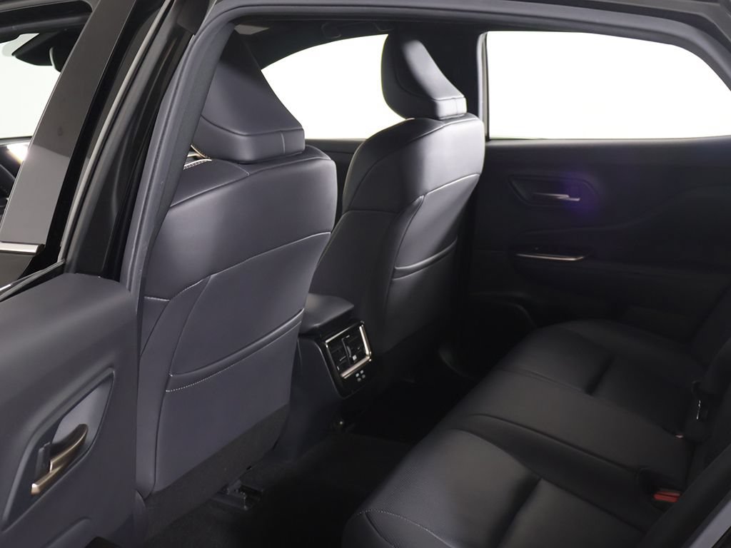 Used 2025 Toyota Crown AWD/4WD image 26