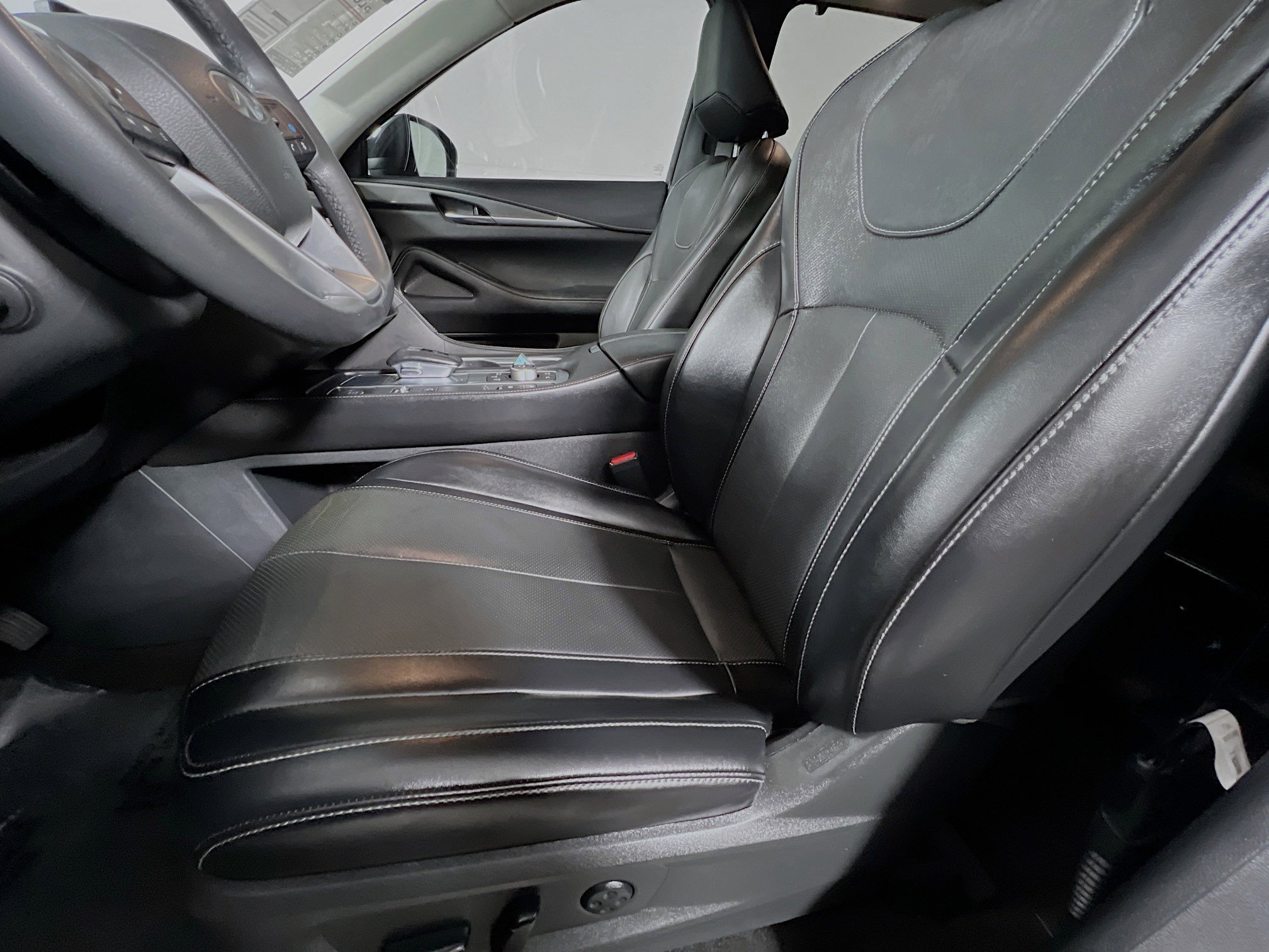 Used 2023 INFINITI QX60 Luxe w/ Cargo Package FWD image 15