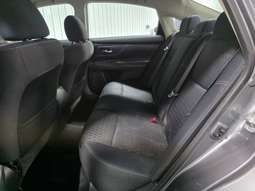 Used 2018 Nissan Altima 2.5 S w/ S Convenience Package FWD image 10