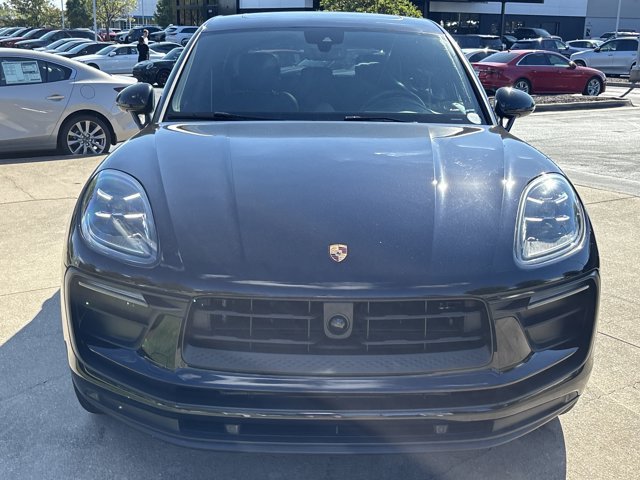 Used 2025 Porsche Macan AWD/4WD image 13