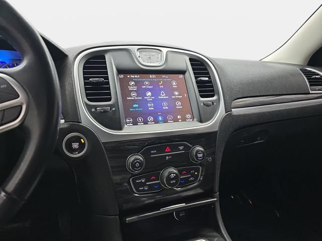 Used 2019 Chrysler 300 Touring w/ Sport Appearance Package RWD image 20