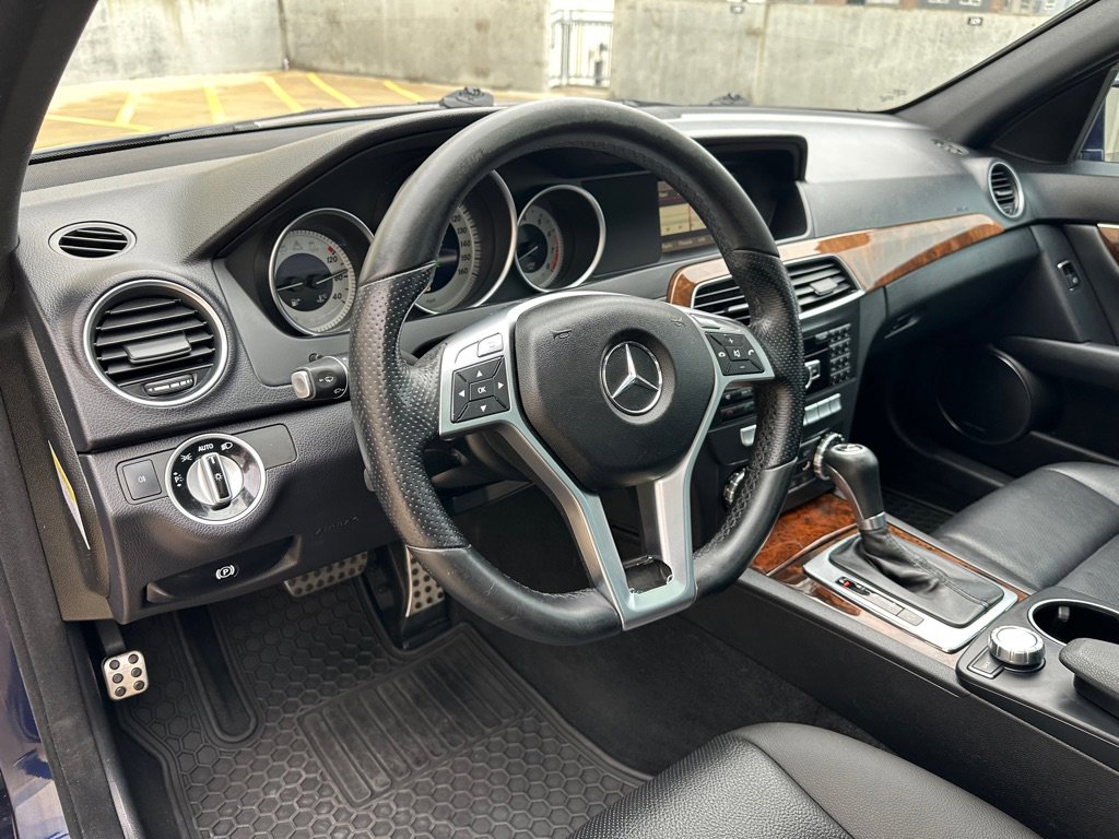 Used 2013 Mercedes-Benz C 300 4MATIC Sedan image 12