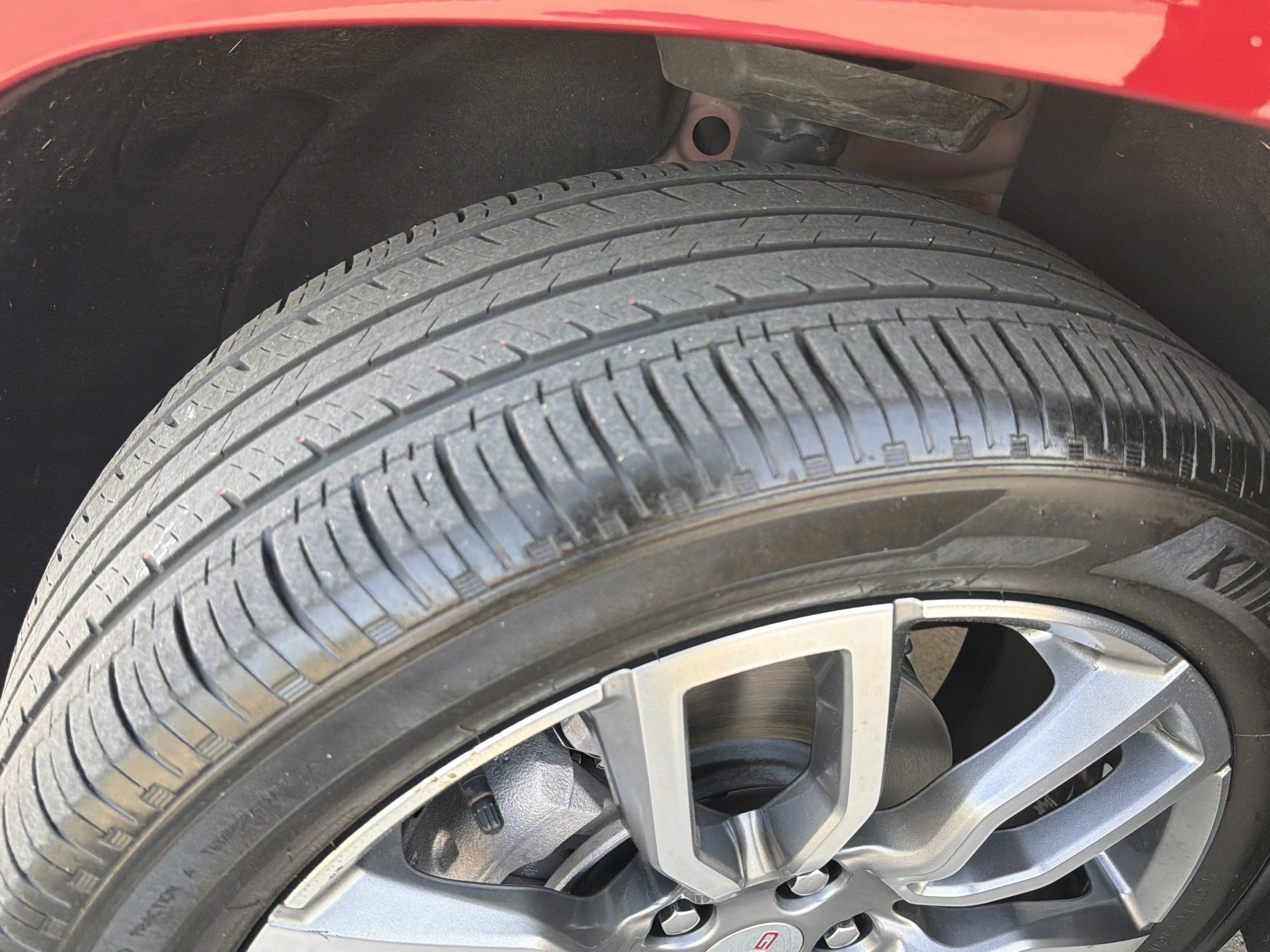 Used 2024 GMC Terrain Denali w/ Denali Premium Package image 5