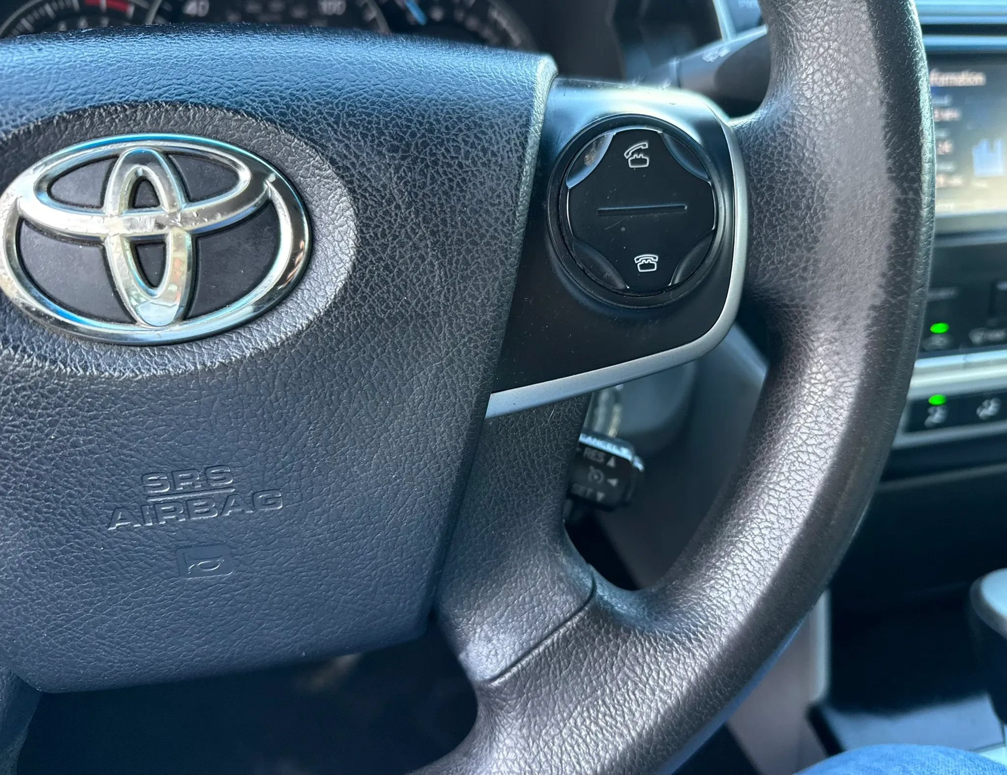Used 2014 Toyota Camry LE FWD image 15