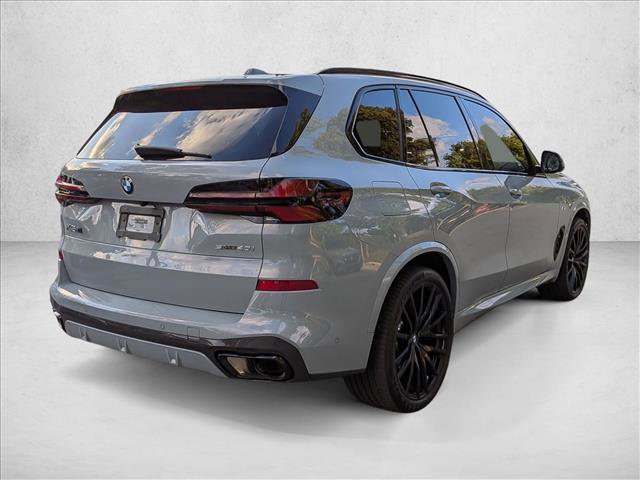 Used 2024 BMW X5 sDrive40i w/ M Sport Package image 5