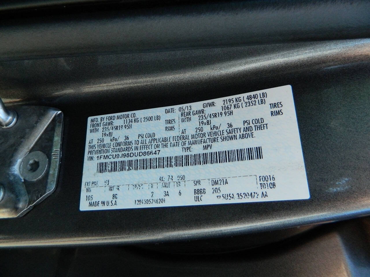 Used 2013 Ford Escape Titanium w/ Parking Technology Pkg AWD/4WD image 27