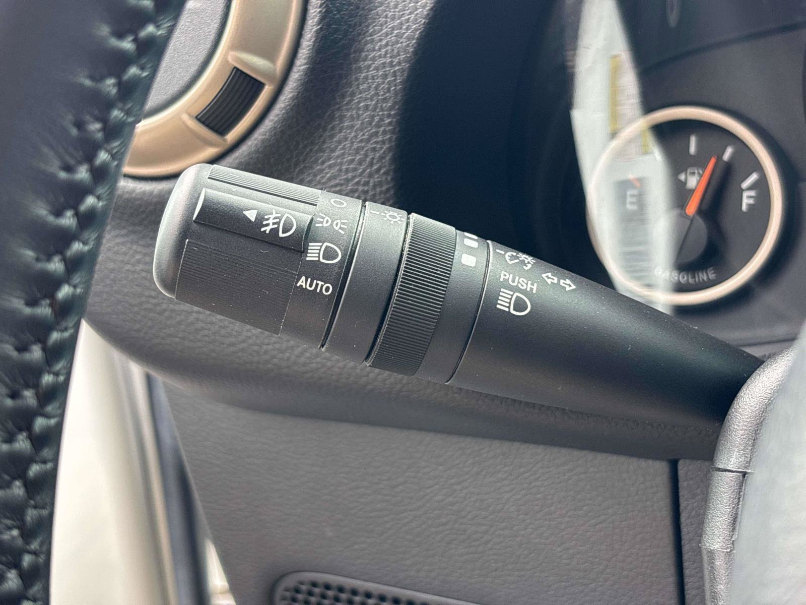 Used 2017 Jeep Wrangler Unlimited Sahara AWD/4WD image 22