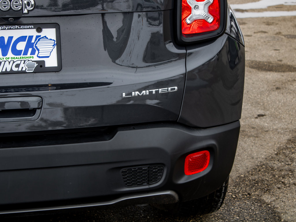 Used 2023 Jeep Renegade Limited image 10