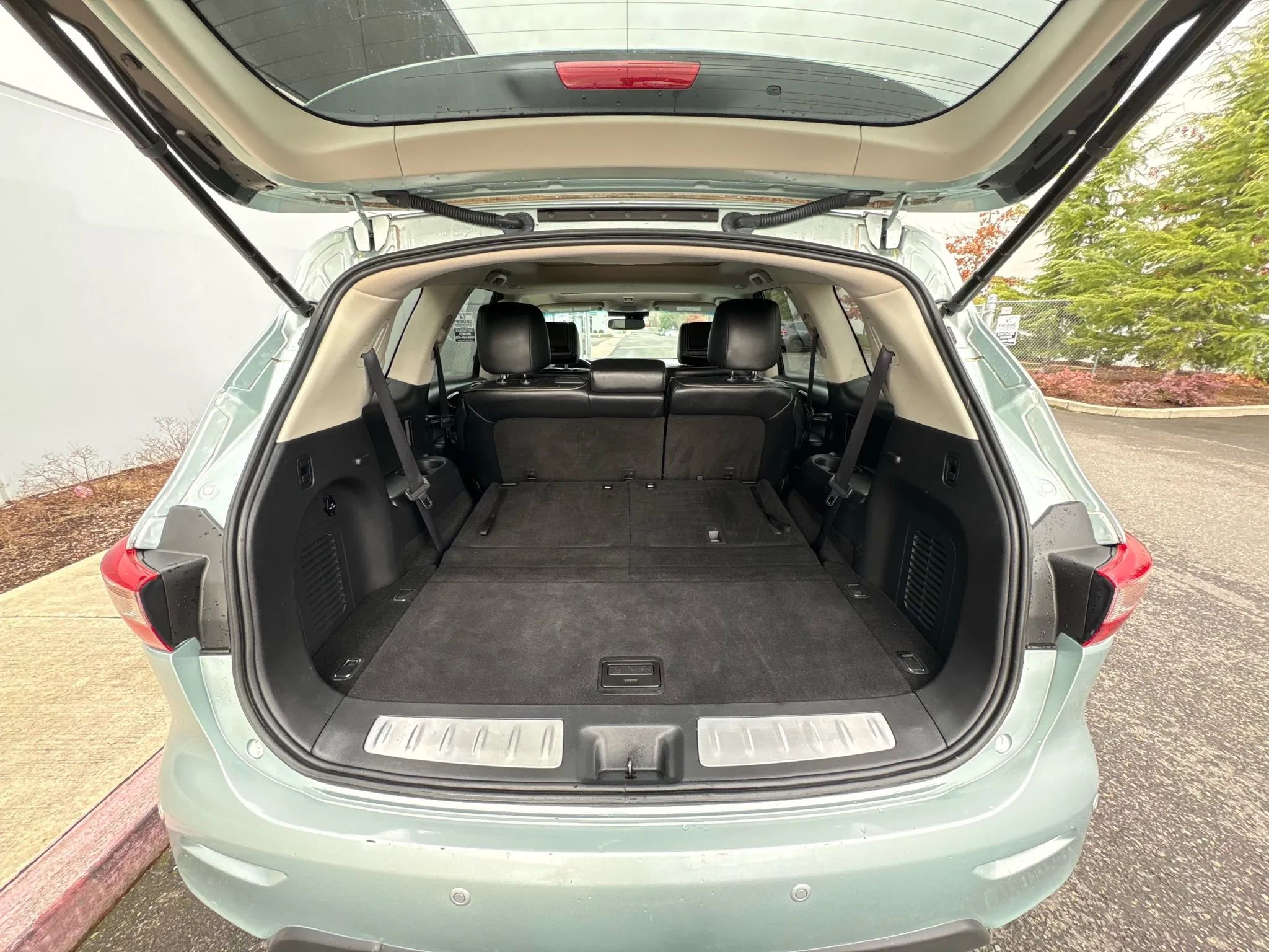 Used 2014 INFINITI QX60 AWD Hybrid w/ HEV Deluxe Touring Package image 22