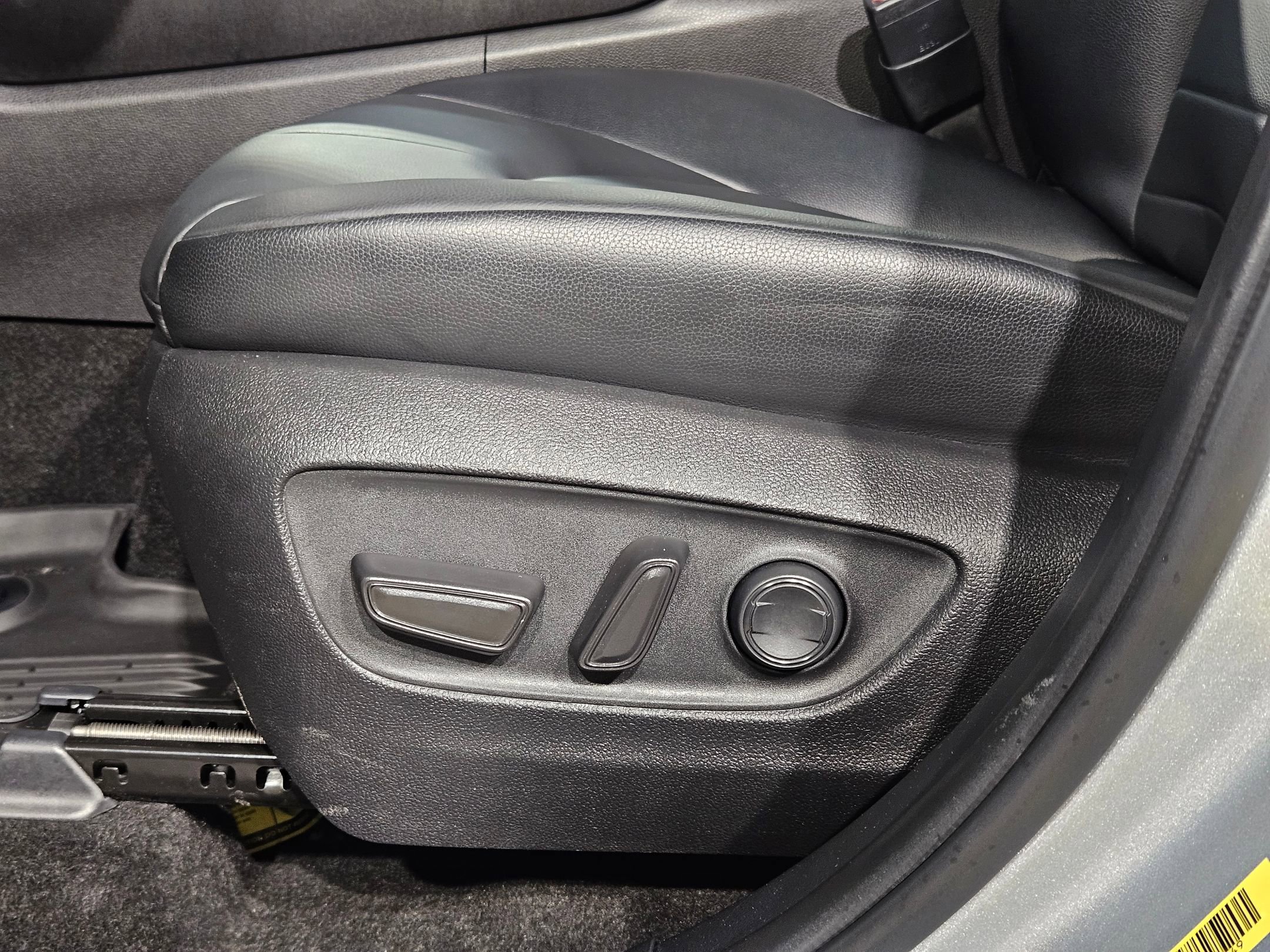 Certified 2025 Toyota Highlander XLE AWD/4WD image 23