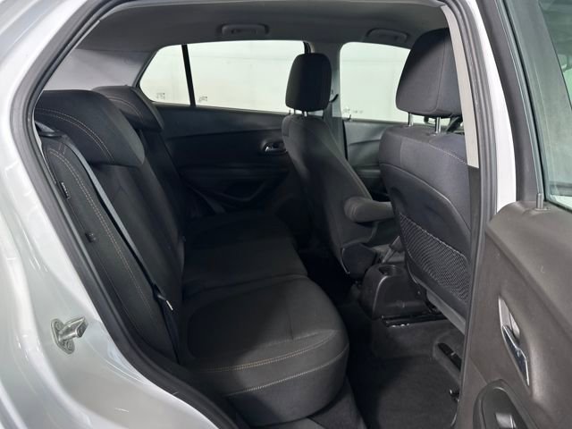 Used 2017 Chevrolet Trax LS image 27