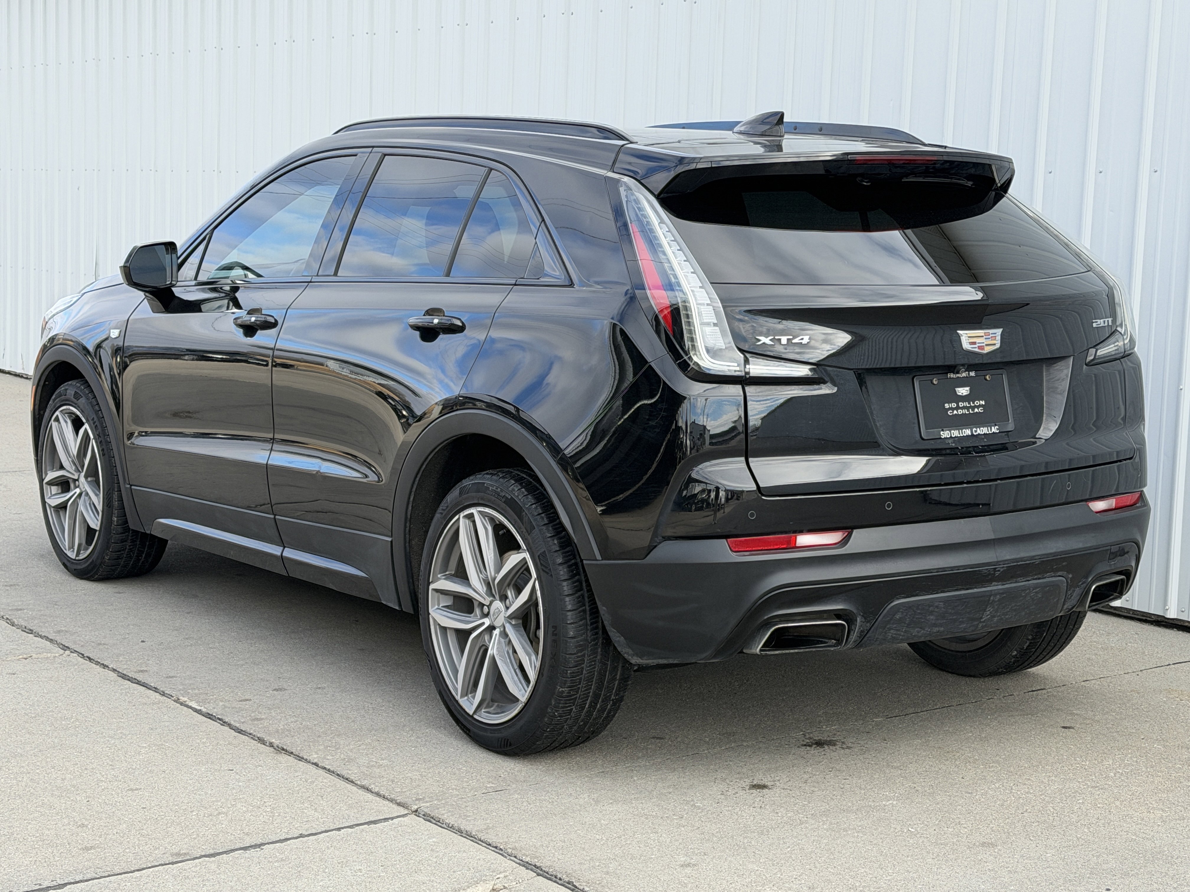 Used 2019 Cadillac XT4 Sport w/ Cold Weather Package image 7