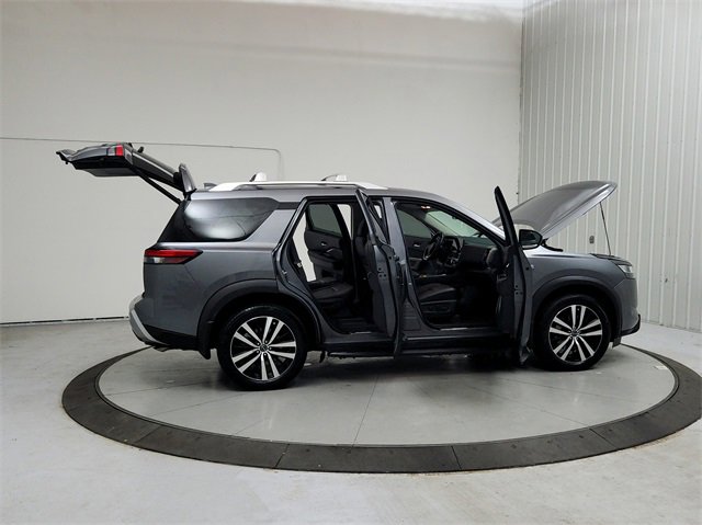 Used 2023 Nissan Pathfinder Platinum w/ Lighting Package (N93) image 16