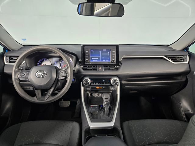 Used 2020 Toyota RAV4 XLE w/ Convenience Package image 26