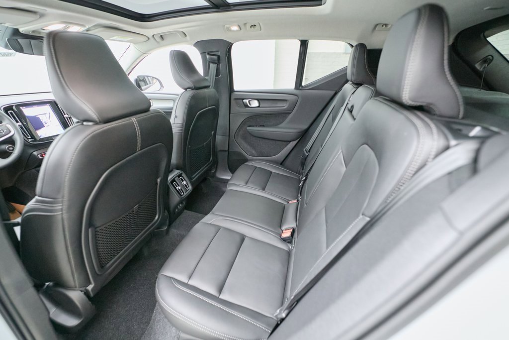 New 2026 Volvo XC40 B5 Plus w/ Protection Package Premier image 17