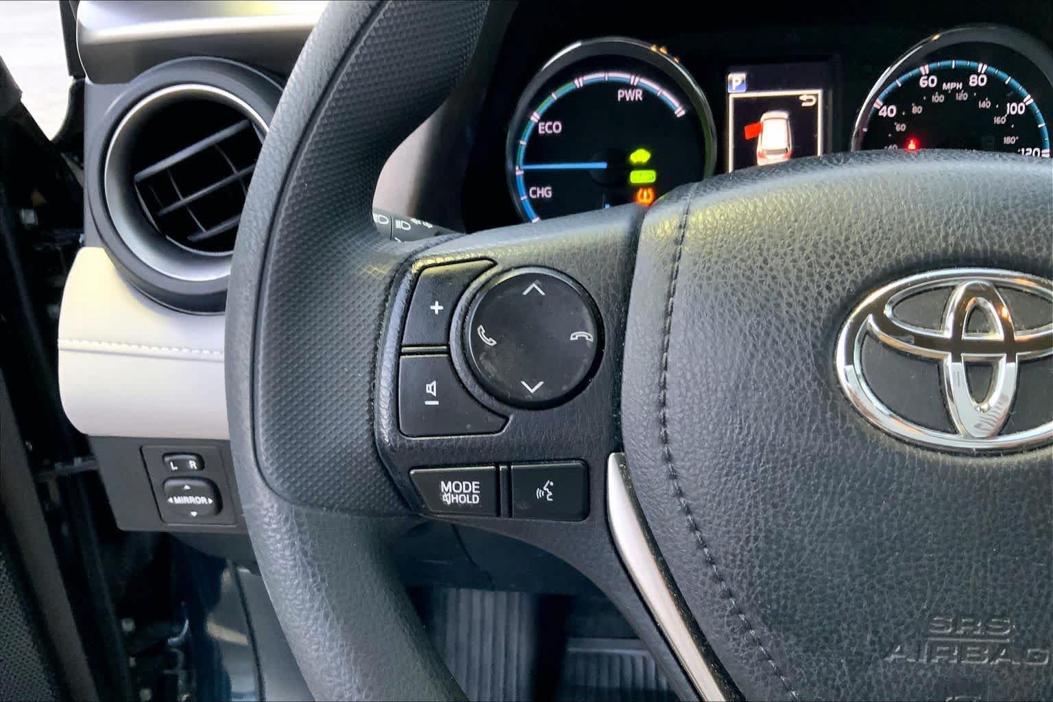Used 2018 Toyota RAV4 LE AWD/4WD image 35