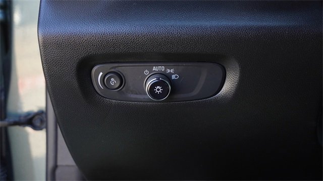 Used 2022 Chevrolet Traverse LT w/ LPO, Cargo Package image 23