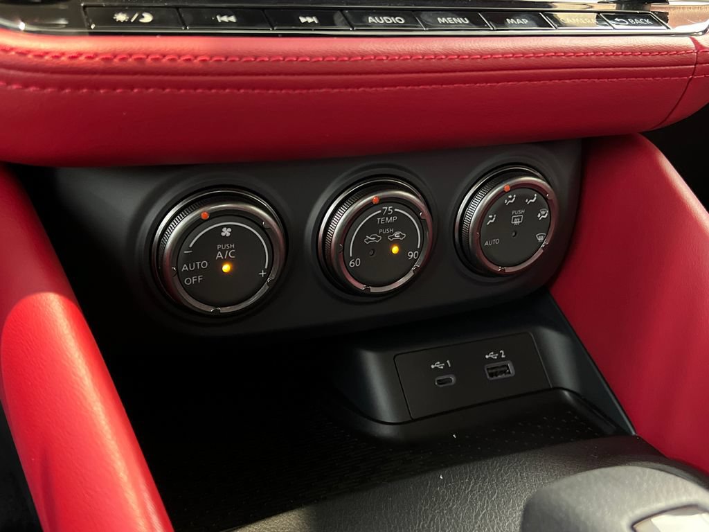 New 2025 Nissan Z Performance w/ Floor Mat Package RWD image 11