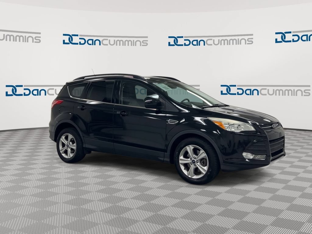 Used 2016 Ford Escape SE w/ SE Leather Comfort Package AWD/4WD image 2