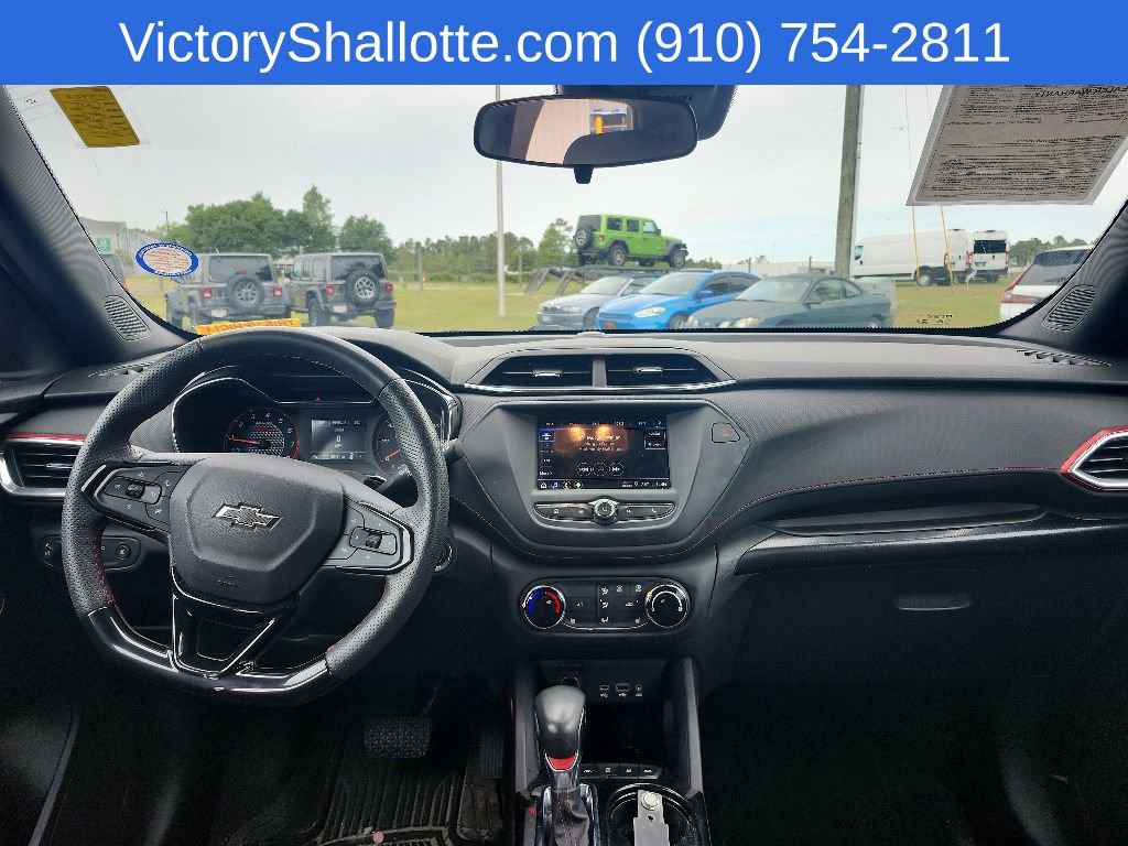 Used 2023 Chevrolet TrailBlazer RS AWD/4WD image 3