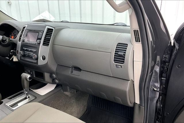 Used 2015 Nissan Xterra S w/ Nevada Tow Package AWD/4WD image 17