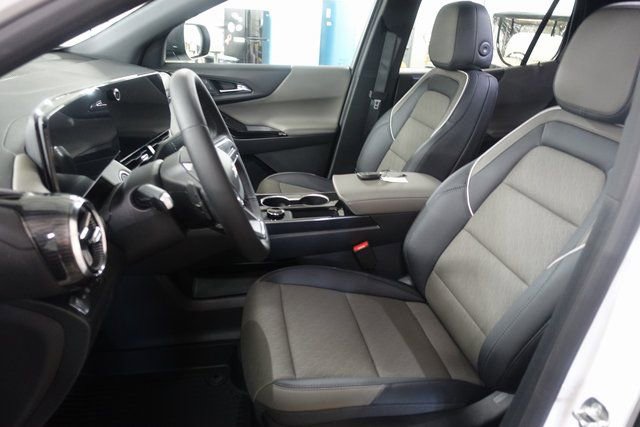 New 2026 Chevrolet Equinox LT w/ Convenience Package II image 10