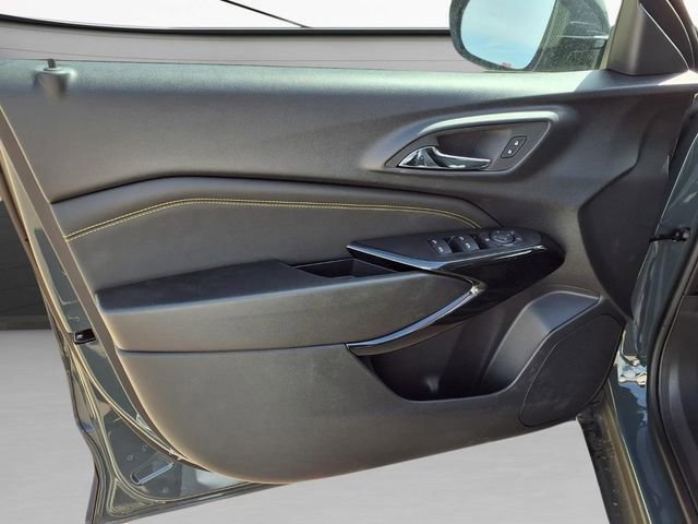 New 2026 Chevrolet Trax LT w/ Driver Confidence Package FWD image 24