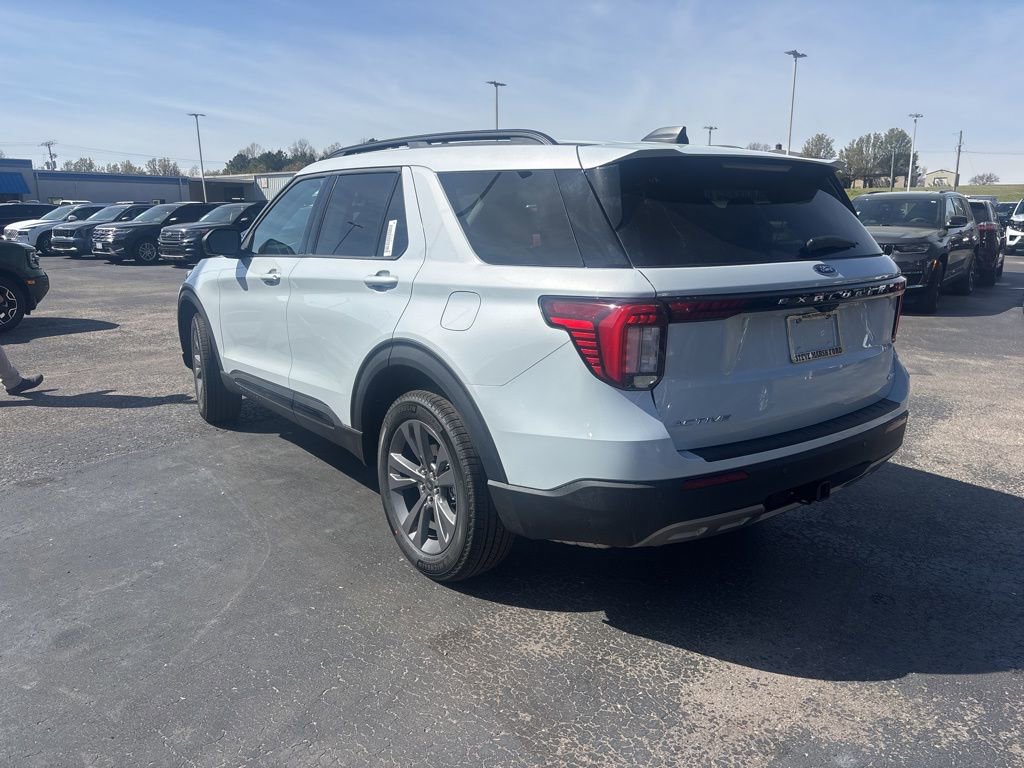 New 2026 Ford Explorer Active w/ Active Comfort Package image 12