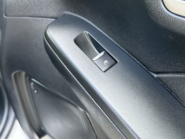 Used 2021 Ford Escape SE w/ SE Sport Appearance Package image 30