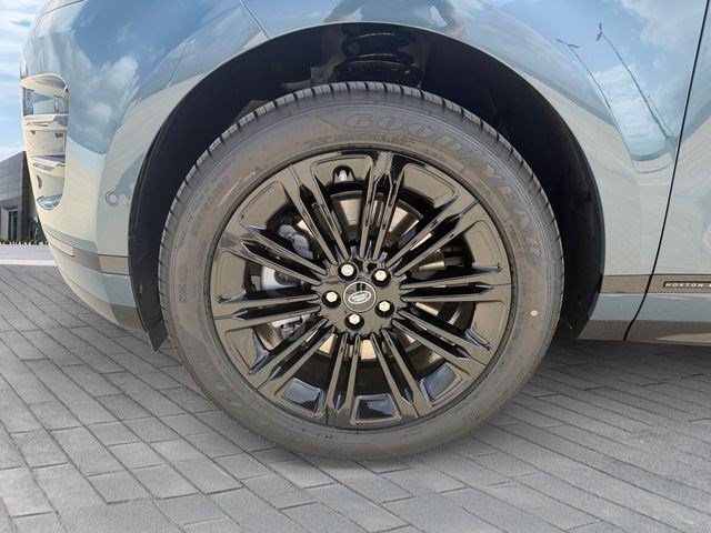 New 2026 Land Rover Range Rover Evoque Hoxton AWD/4WD image 9