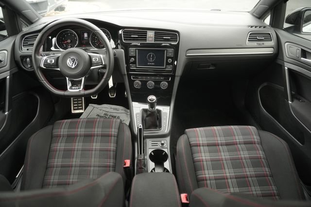 Used 2021 Volkswagen GTI S image 20