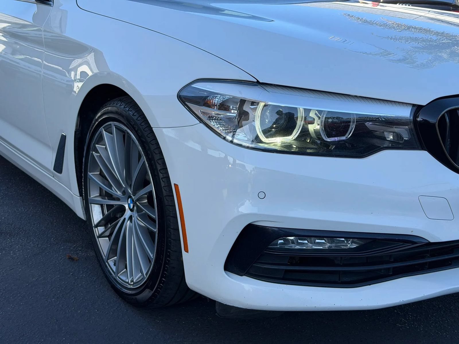 Used 2018 BMW 530i w/ Premium Package RWD image 13