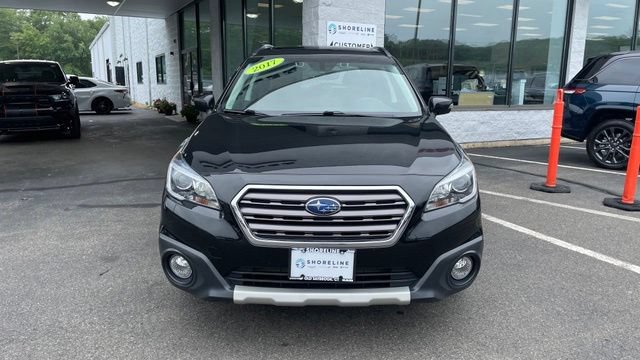 Used 2017 Subaru Outback 3.6R Touring AWD/4WD image 2