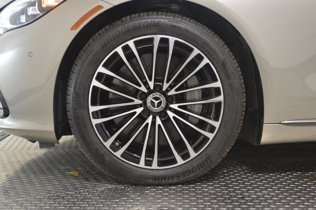 Used 2024 Mercedes-Benz S 580e 4MATIC Sedan image 13