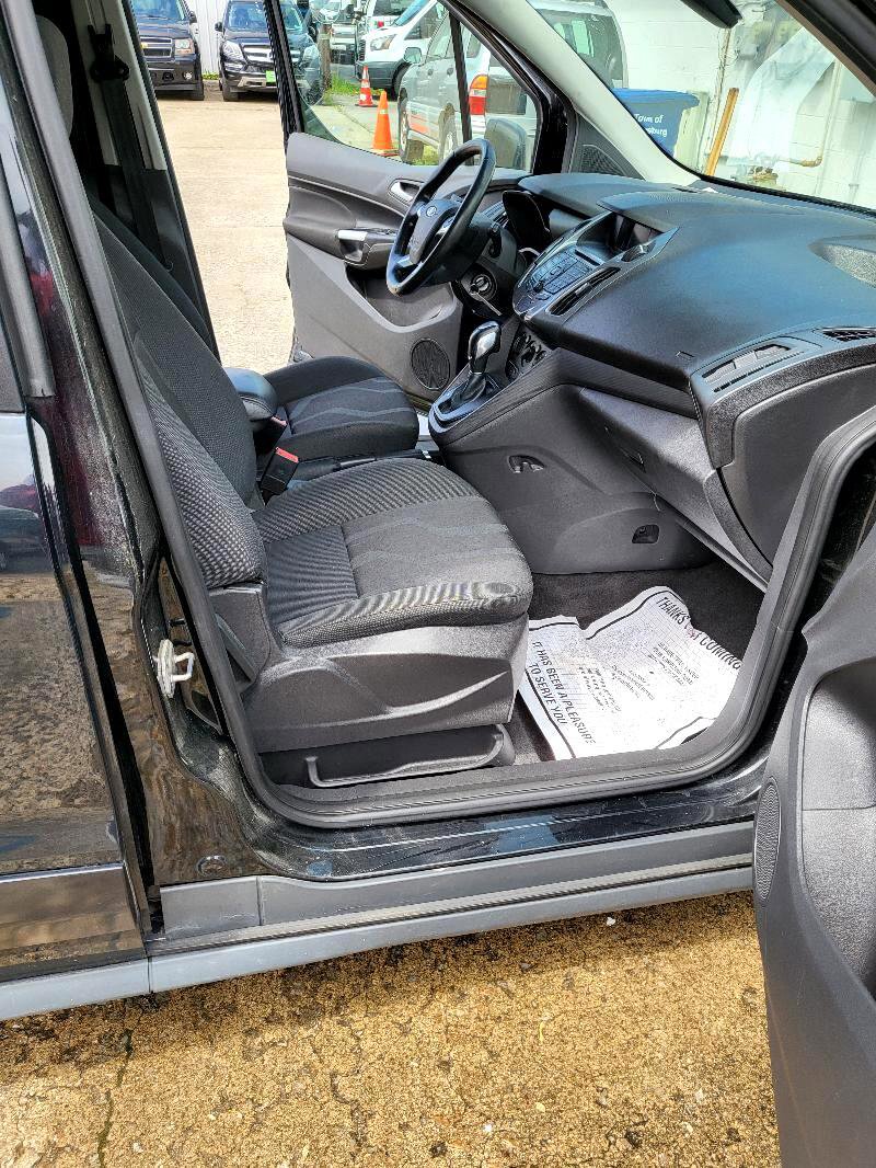 Used 2016 Ford Transit Connect XLT FWD image 9